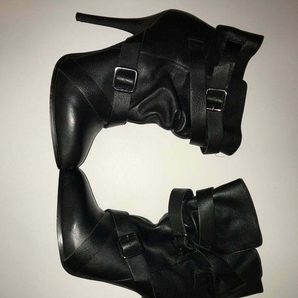 Aldo black booties